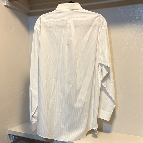 Van Heusen Classic White Dress Shirt - Picture 5 of 5
